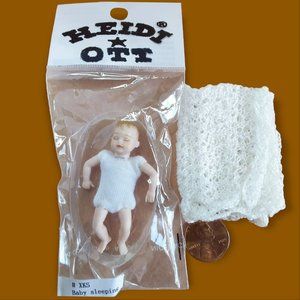 Vtg 1999 Miniature Dollhouse Heidi Ott Sleeping Baby Doll 2in Crochet Blanket